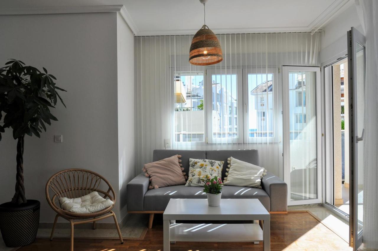 Exclusive Beachside 3 Bedroom Apartment With Pool In Altea Eksteriør bilde